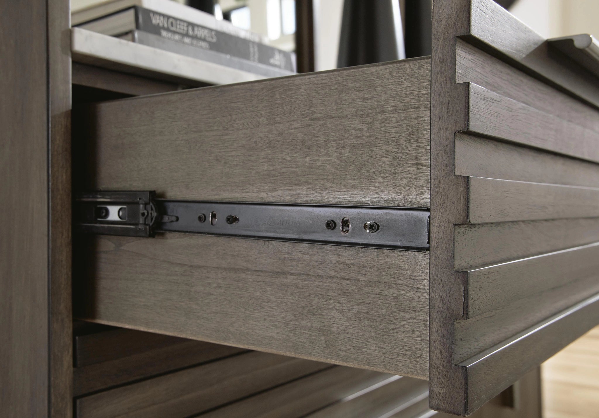 Arkenton King Bedroom Set