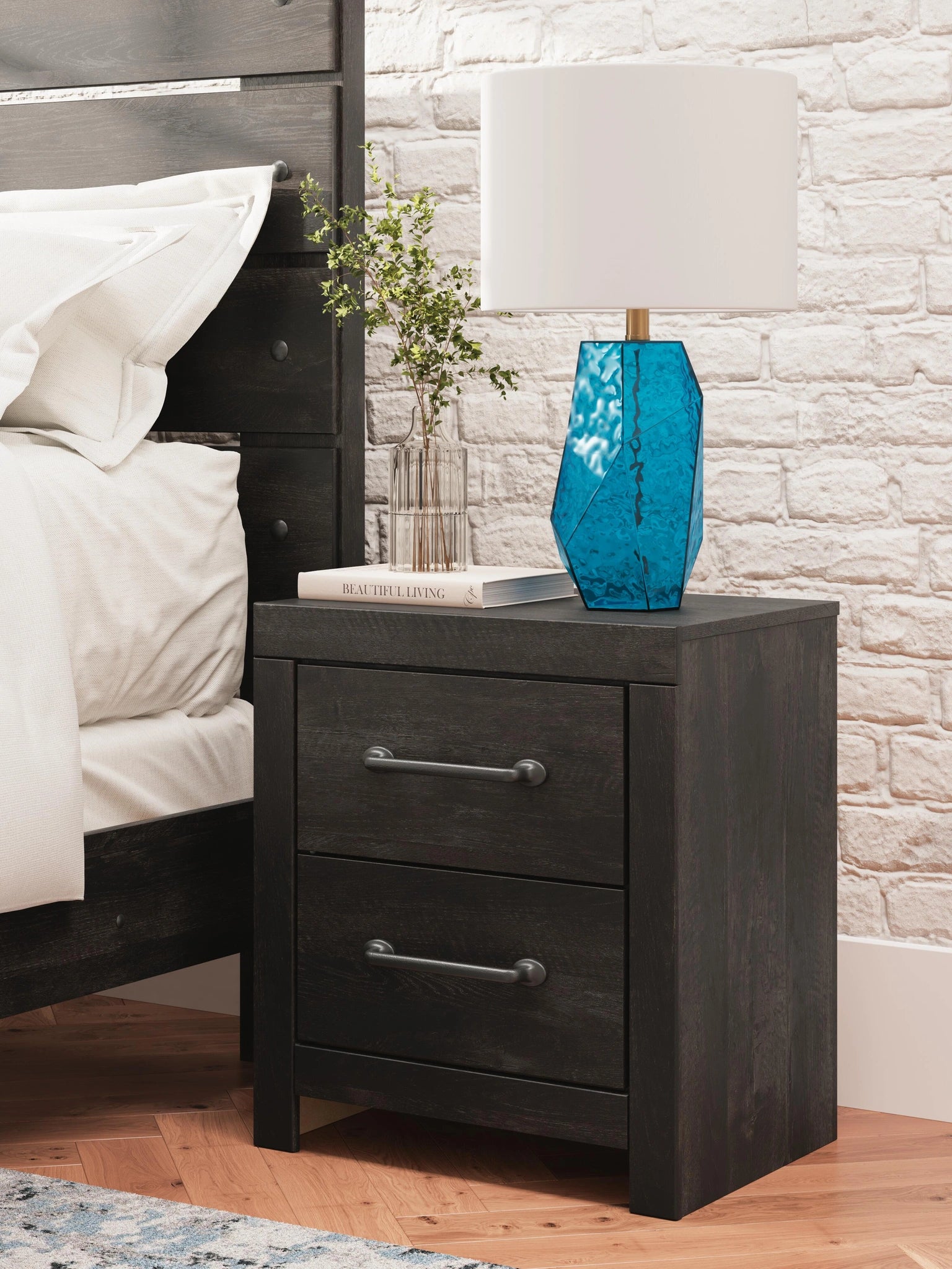 Hollivern Bedroom Set