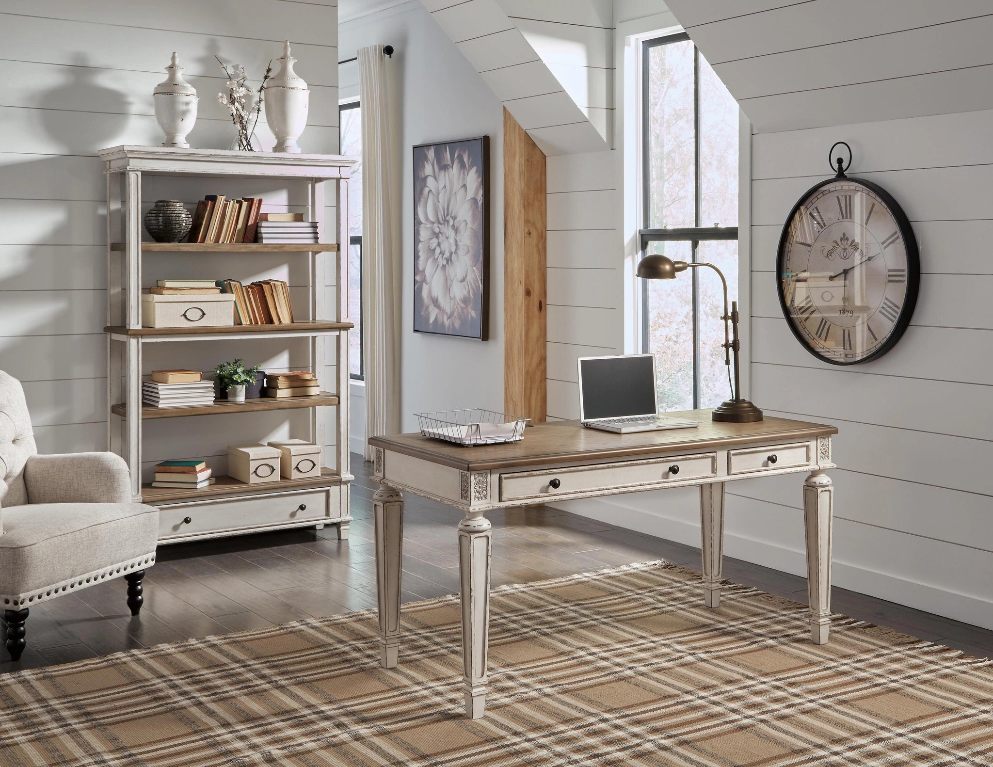 Realyn Home Office Set