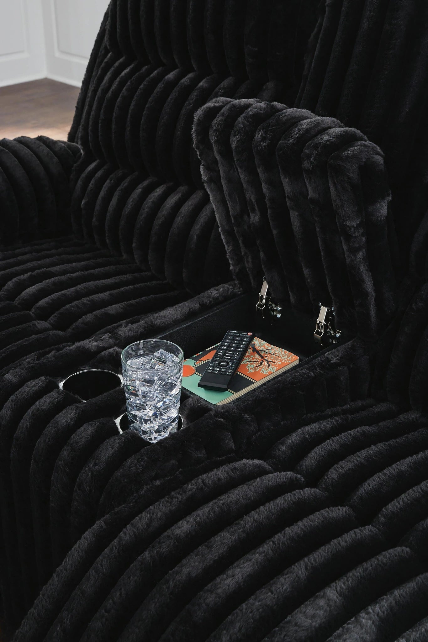 Rhine Falls Reclining Loveseat with Console