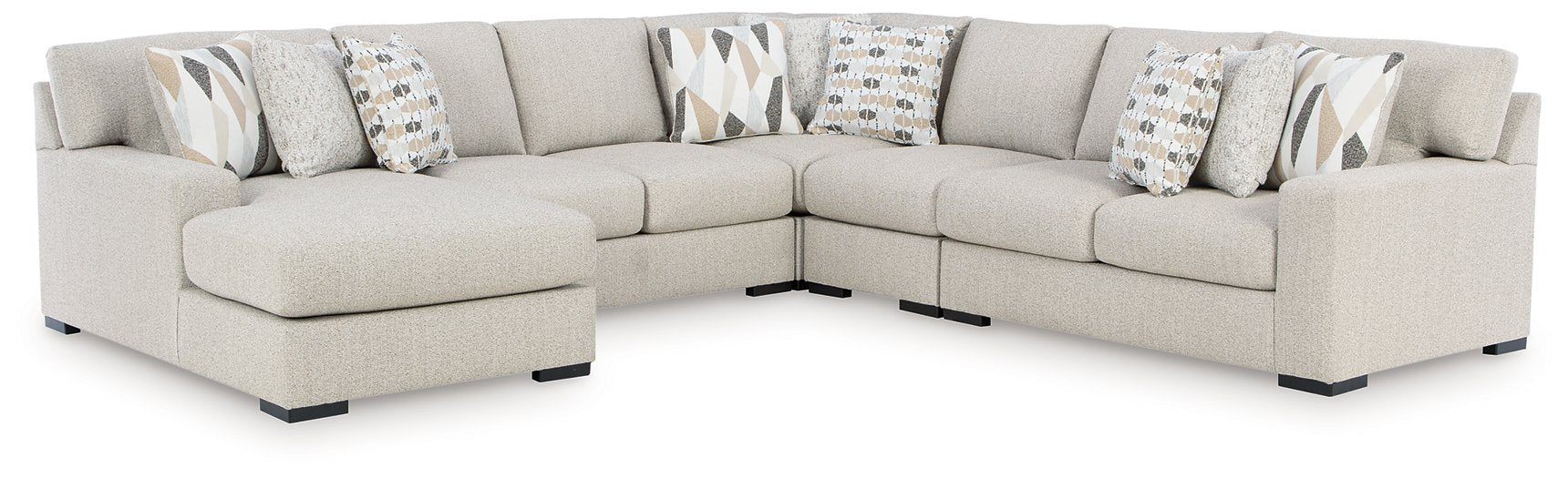 Laurelgrove Sectional with Chaise