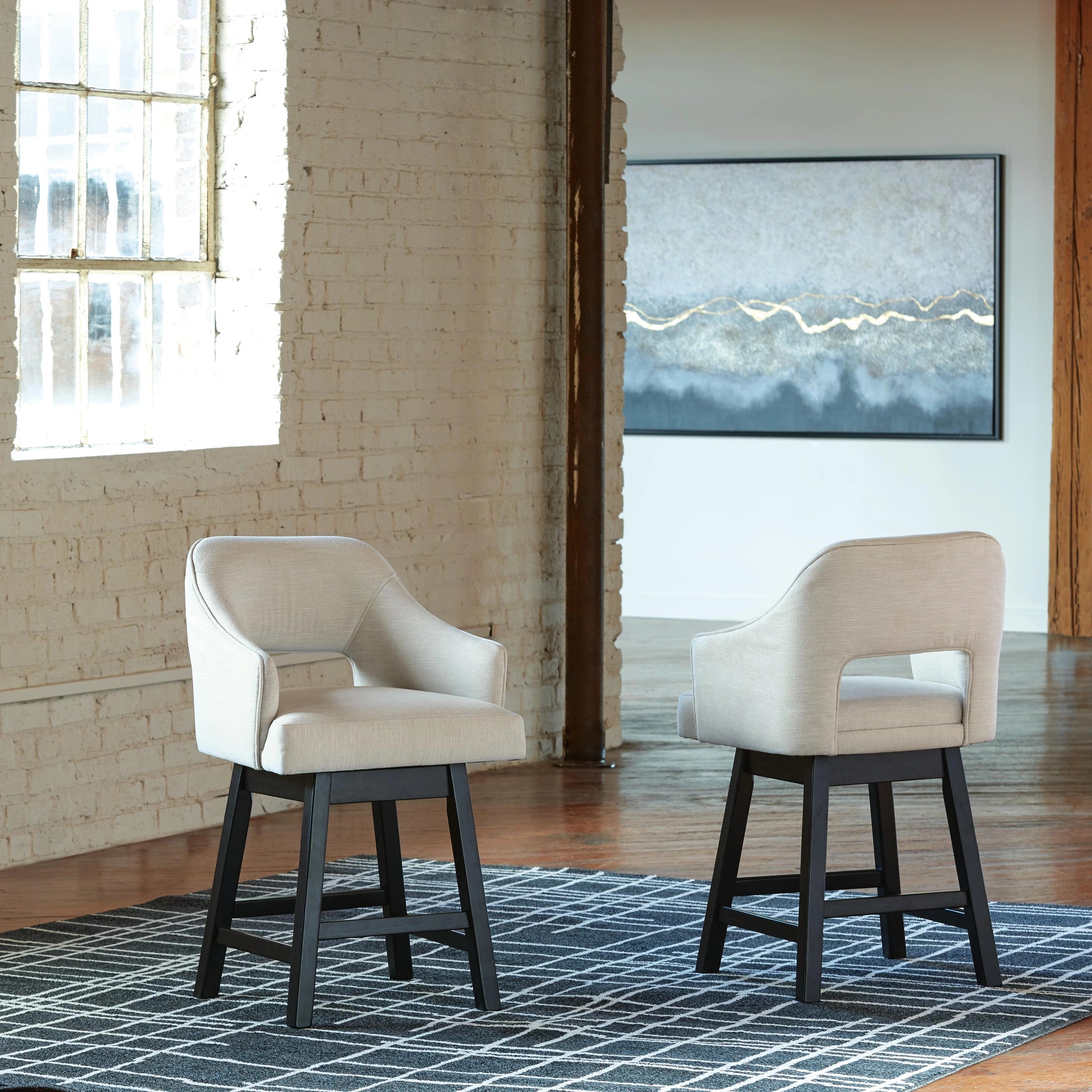 Tallenger Bar Stool Set