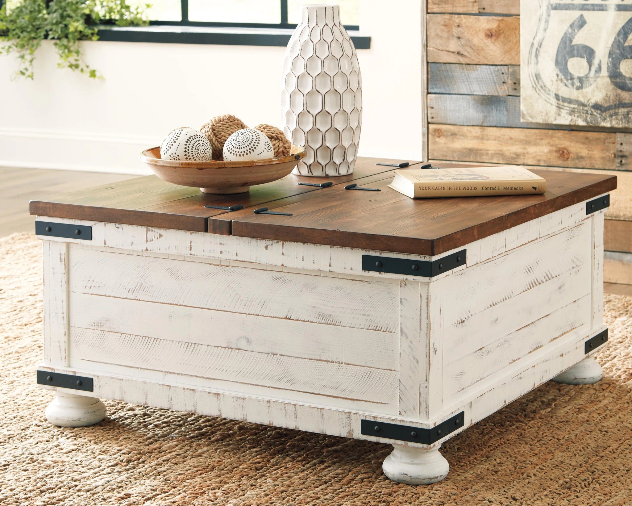 Wystfield Table Set