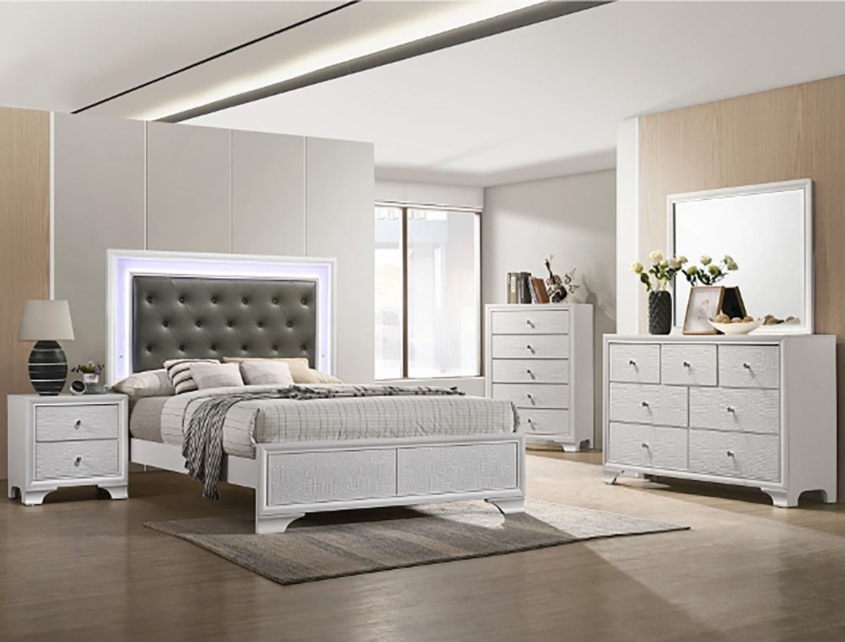 Lyssa 7 Drawer Dresser In White