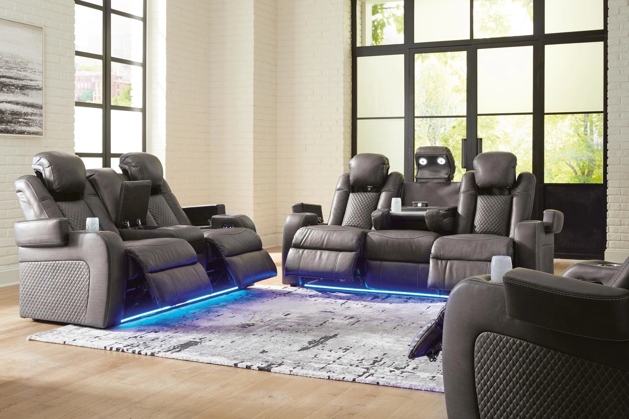 Fyne-Dyme Living Room Set