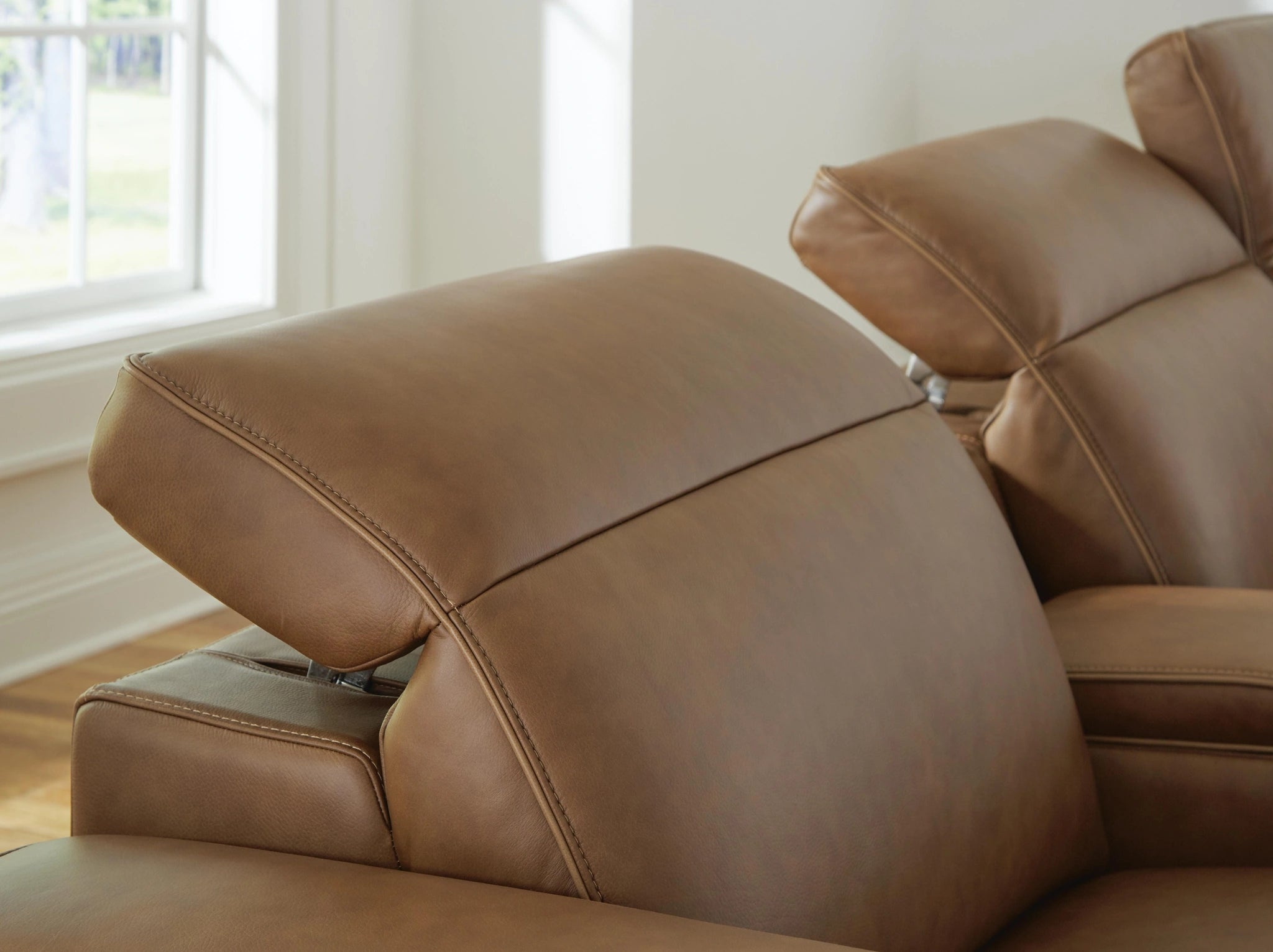 Magic Man 5-Piece Power Reclining Sectional