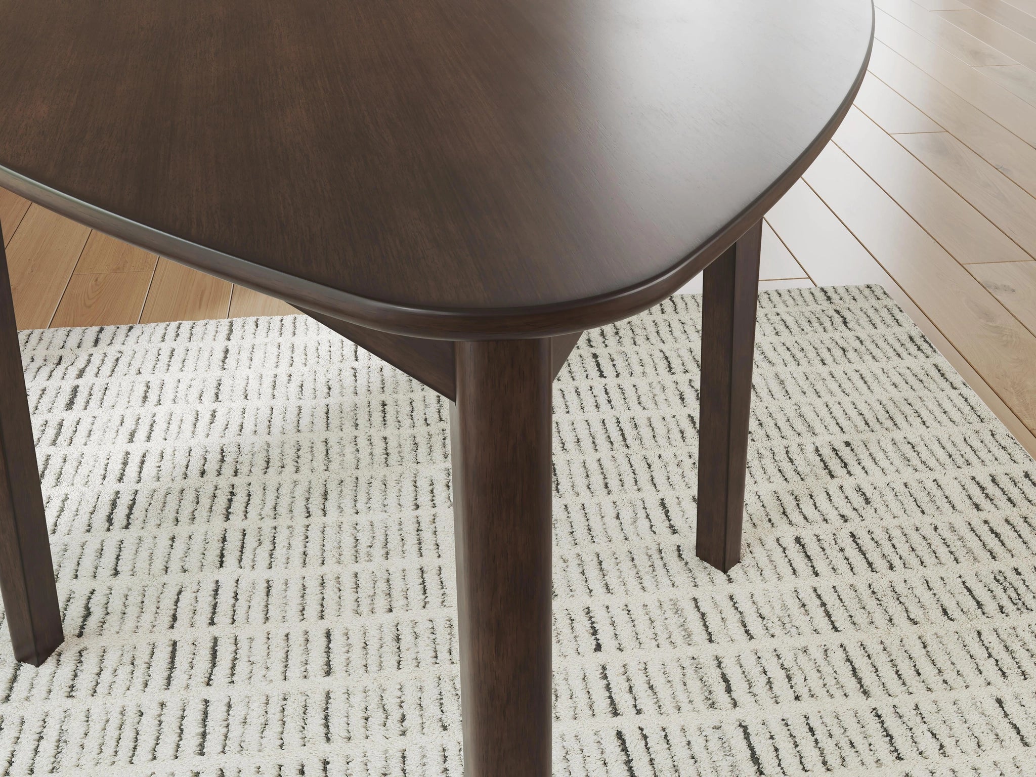 Mallenette Dining Table