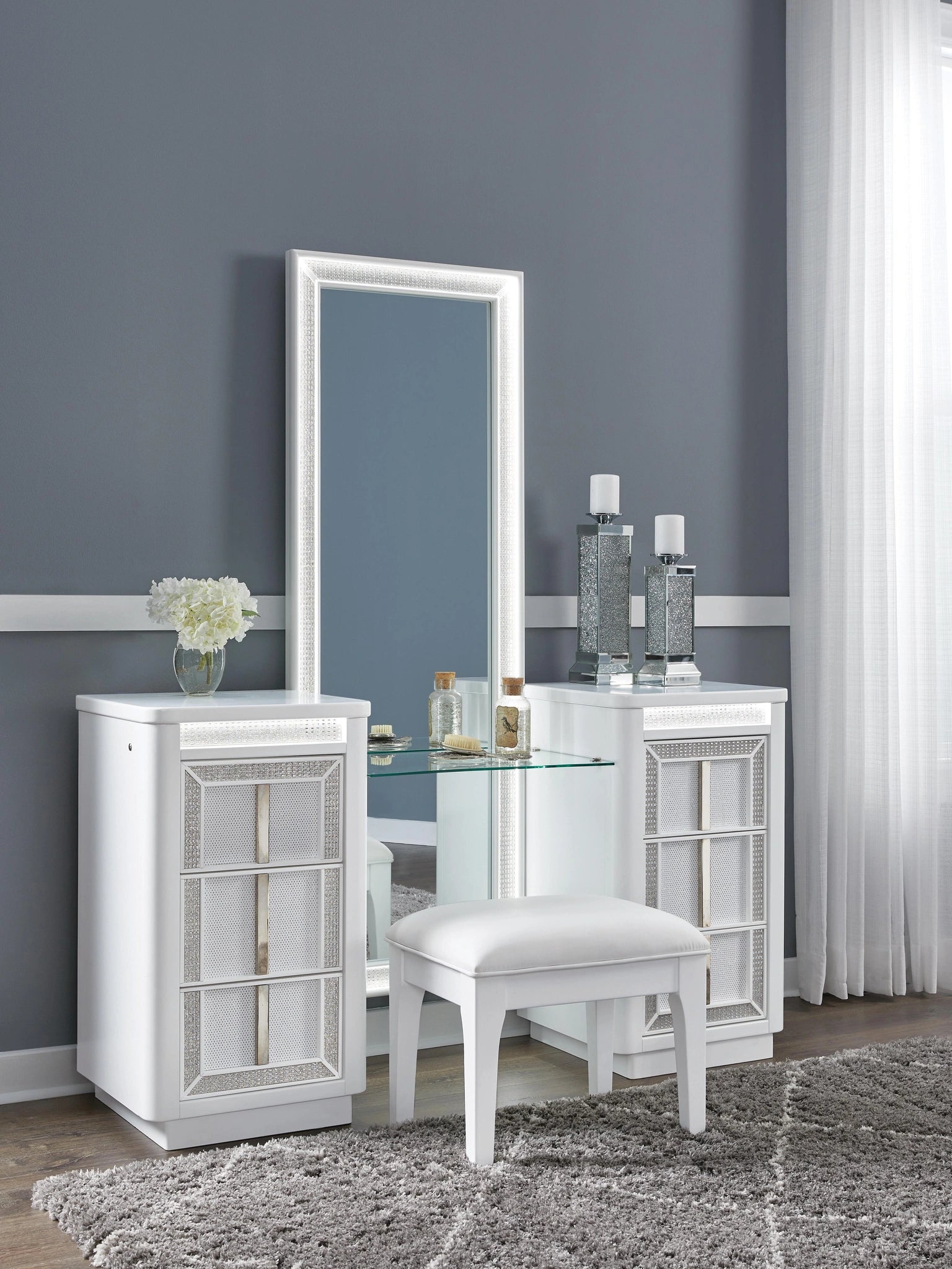 Chalanna Vanity with Mirror
