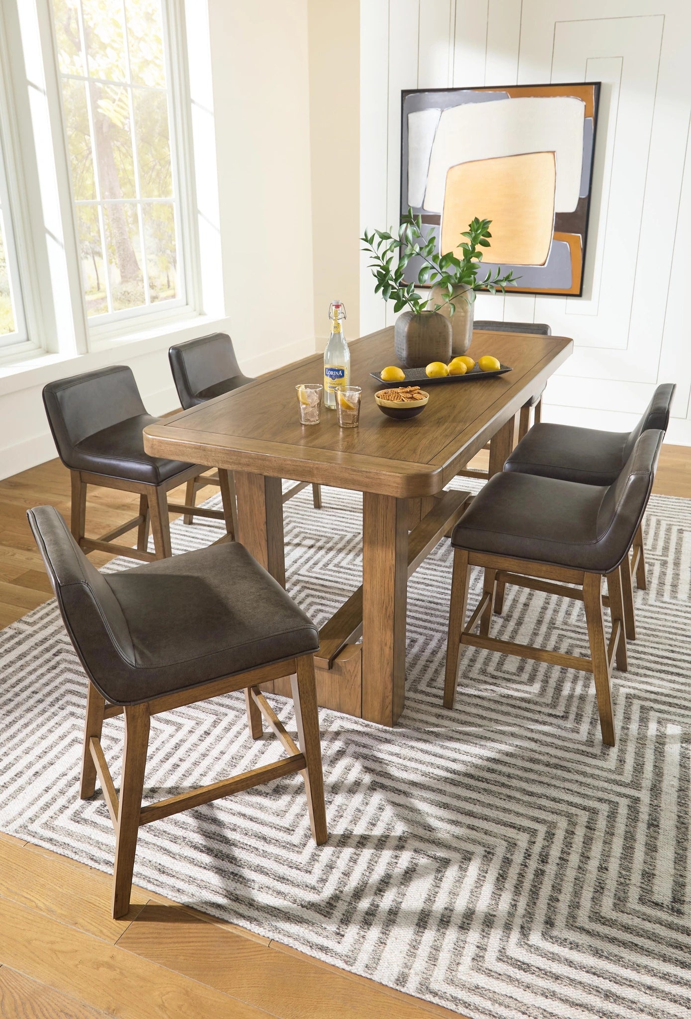 Cabalynn Dining Room Set