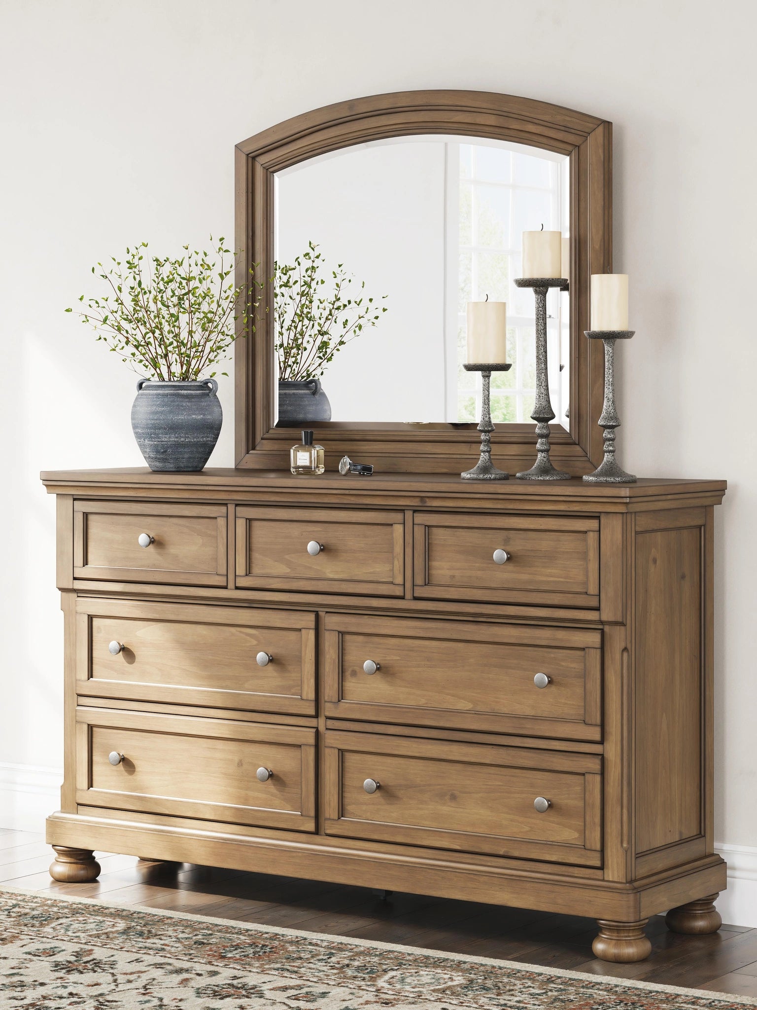 Feddinger Bedroom Set