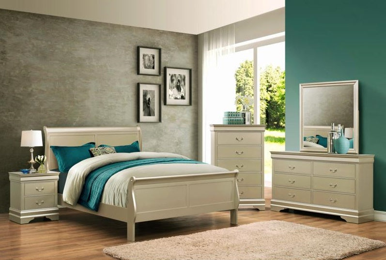 Crown Mark Louis Philip Nightstand in Champagne