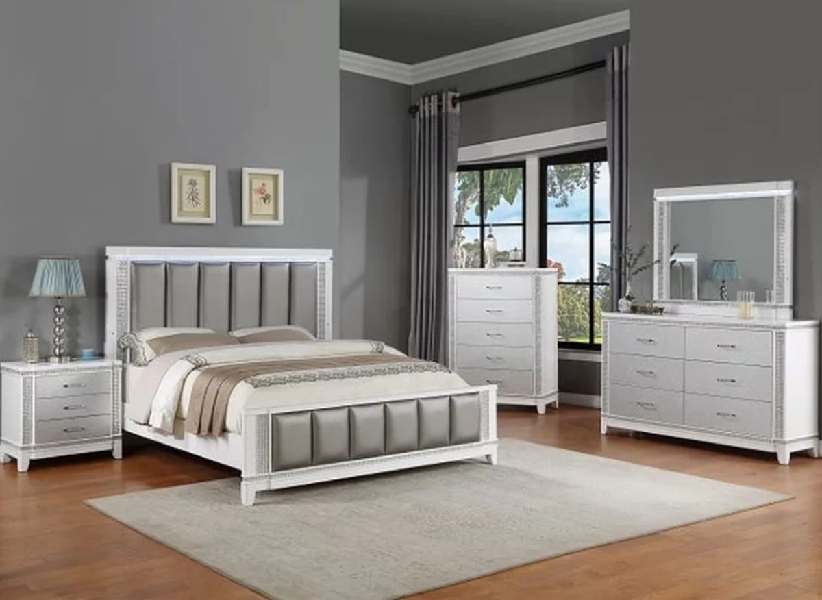 Crown Mark Furniture Ariane Chest in Silver and White