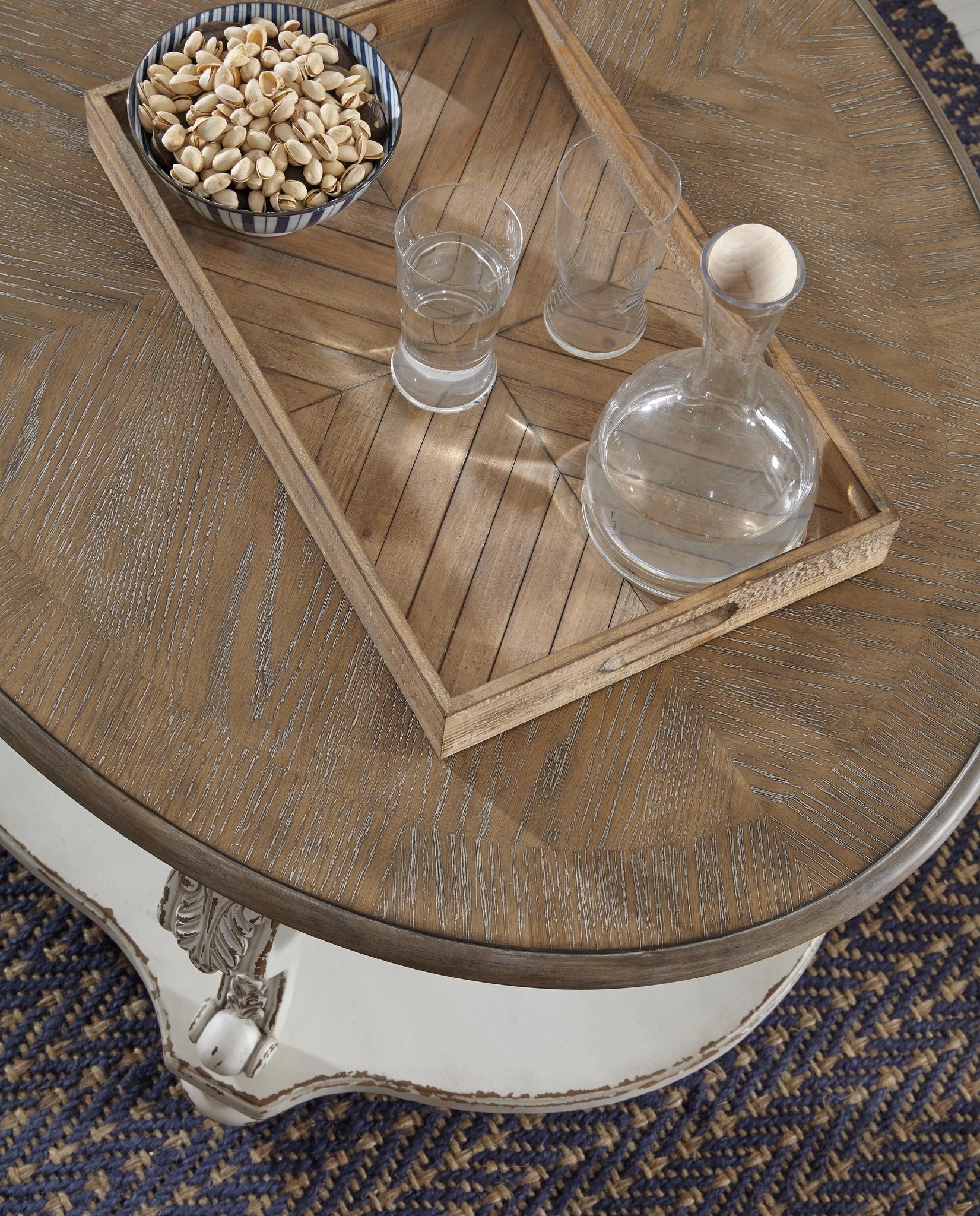 Realyn Occasional Table Set