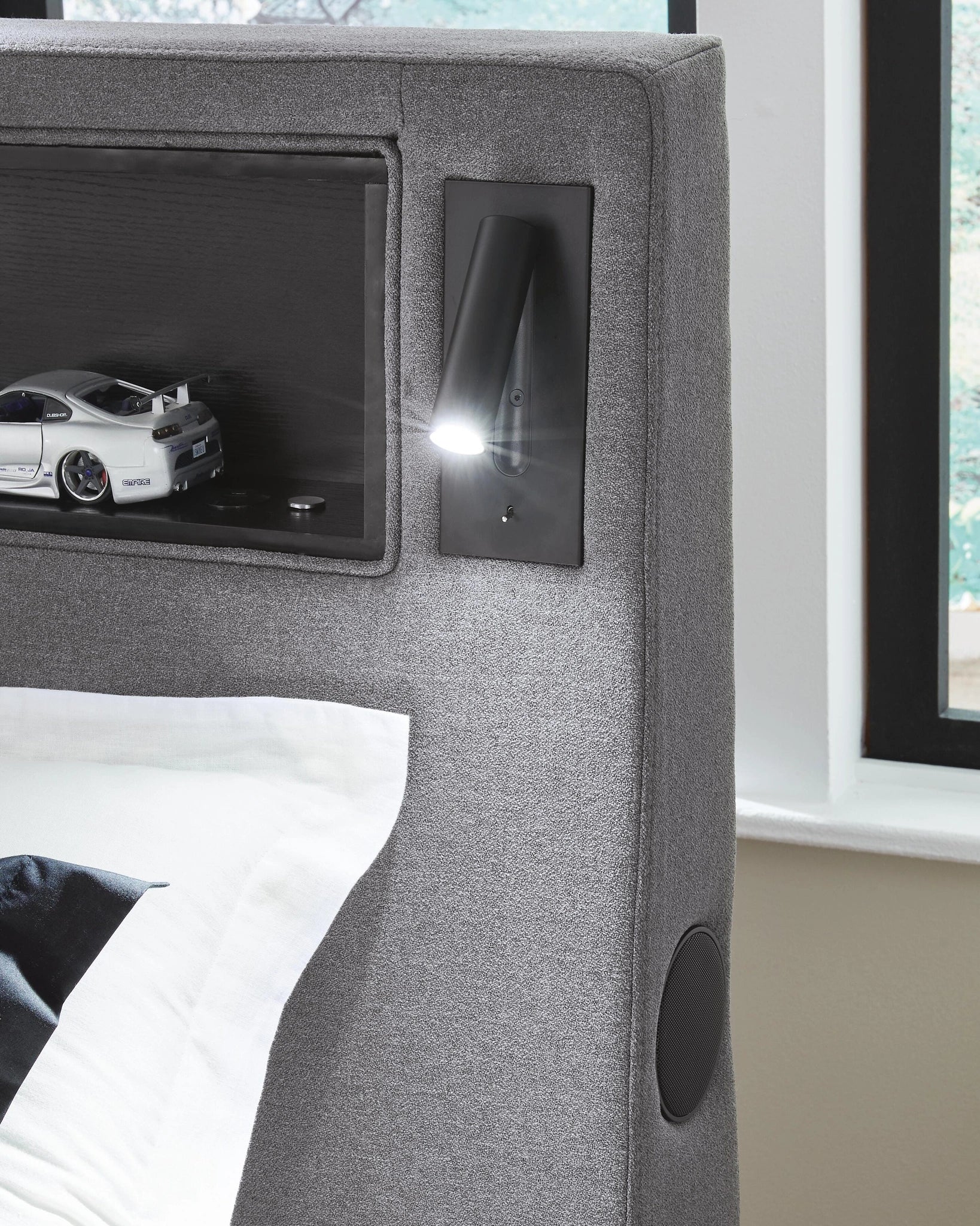 Verishaw Upholstered Bed
