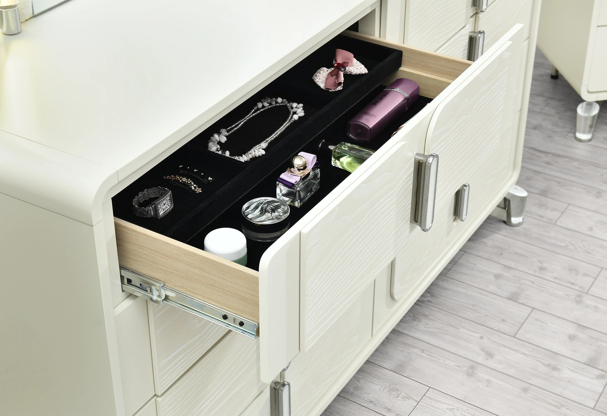 Lyra Beige Dresser